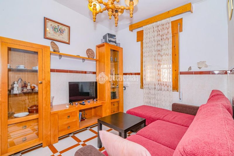 Foto 9d5370f7-0059-4796-a3fd-30e207ca7dfb. Casa aparellada a Las Tinajerías - Juderías Lucena