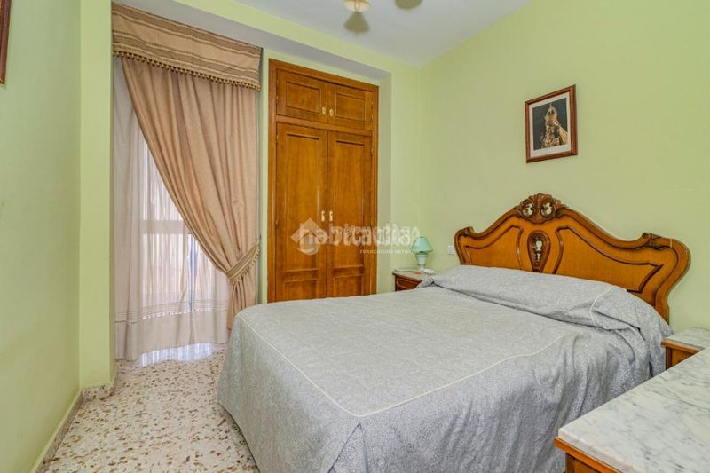 Foto 2c6c20c2-7560-4843-8ee1-4ed596013dbf. Pis a Centro Lucena