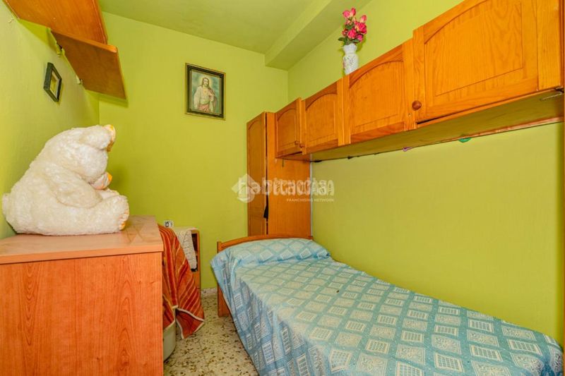 Foto cc29cc20-c0db-4d17-8f87-d16727842f64. Pis a Centro Lucena
