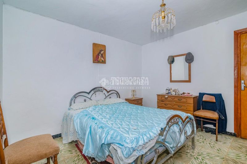 Foto 6bc863c4-d65c-4aa1-b414-8310057f6f1f. Casa amb aparcament a Rute