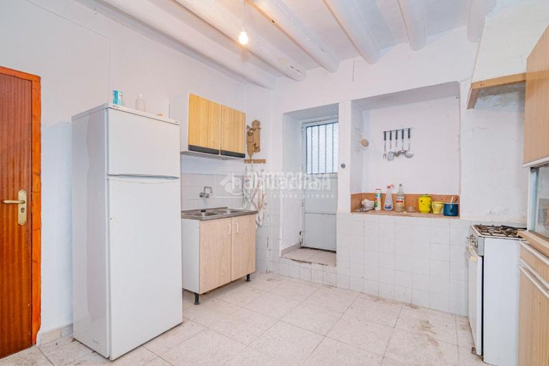 Foto a0a6935b-782c-49fd-83c3-4f8d33dd3235. Casa amb aparcament a Rute