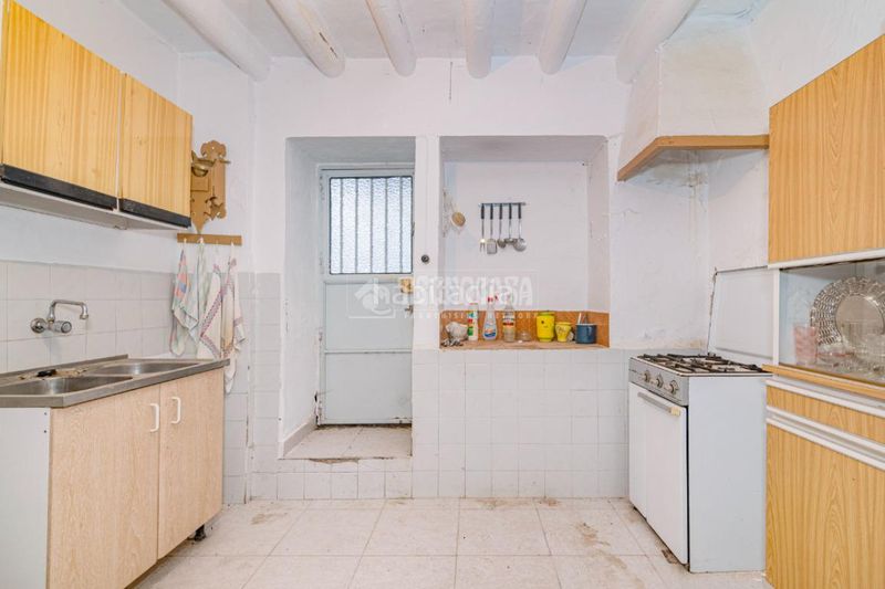 Foto c0b640a9-6401-4eb7-adf0-64a49cd096a8. Casa amb aparcament a Rute