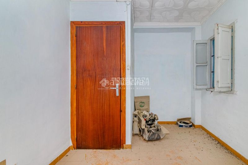 Foto e64a9e11-fc0b-4053-9f80-a0d0e5e059a3. Casa amb aparcament a Rute