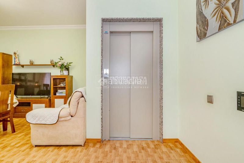 Foto 56597d22-956e-4459-a421-d9059f8913d1. Casa aparellada amb calefacció a Rute