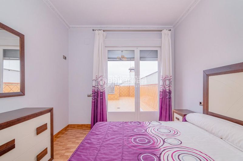 Foto 826ec893-718f-4112-96e2-7ba70a8857e8. Casa aparellada amb calefacció a Rute