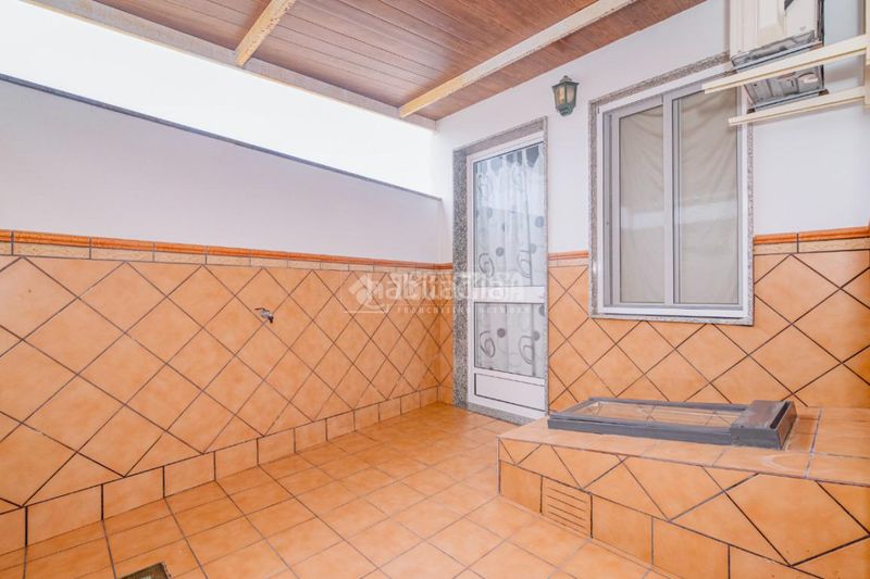 Foto ca60493f-6f56-4cc5-ab7d-2f965e75b242. Casa aparellada amb calefacció a Rute