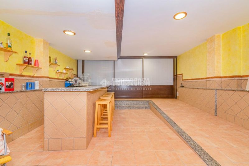 Foto db59a3e5-a1d2-4ae7-abea-13c632829eab. Casa aparellada amb calefacció a Rute