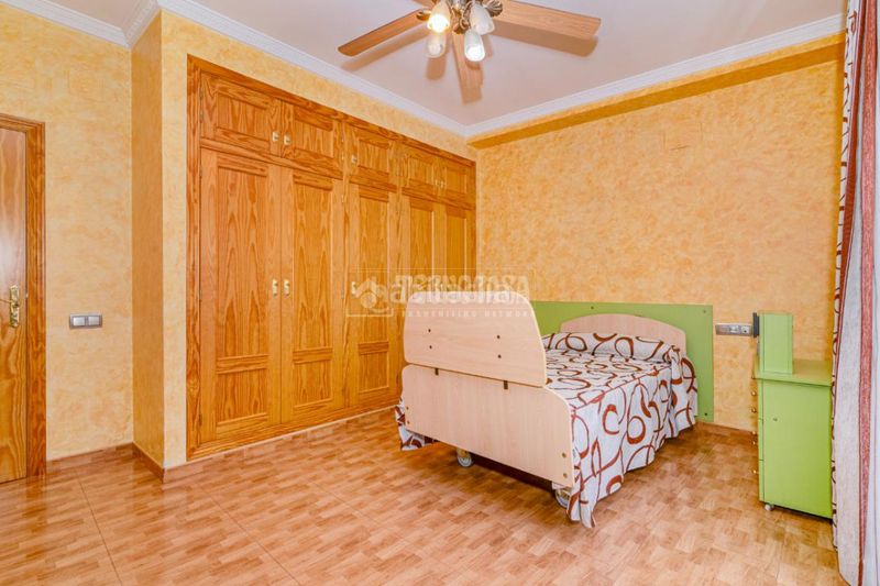 Foto e96ddf02-e15b-423b-aa01-3bbd598839db. Casa aparellada amb calefacció a Rute