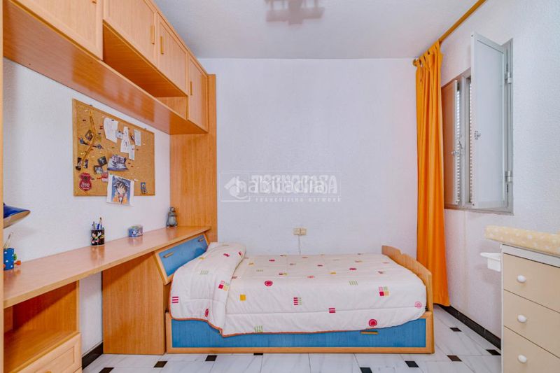 Foto 4115d351-4a97-4474-a00d-15b92ad98ef3. Casa aparellada amb aparcament a Rute