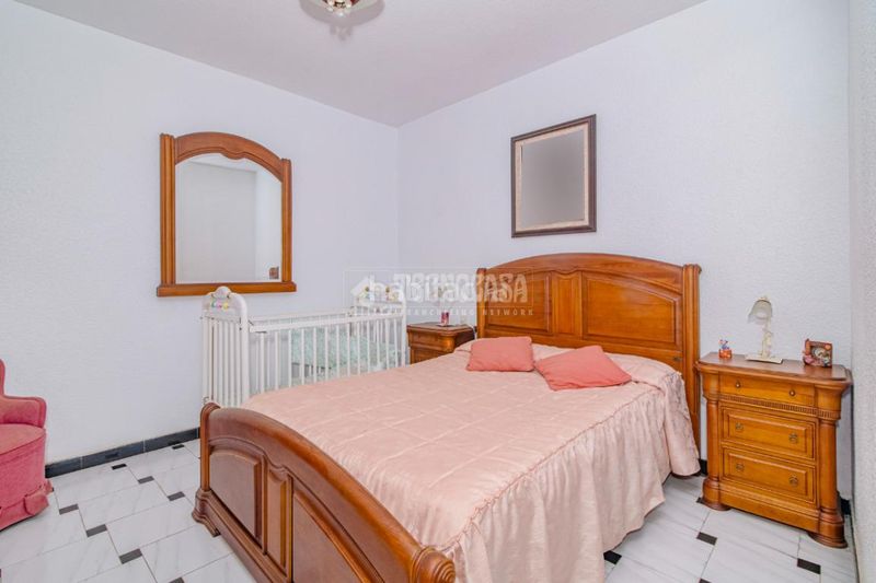 Foto 6bf5163a-29b5-45f4-b697-de03363a11a4. Casa aparellada amb aparcament a Rute