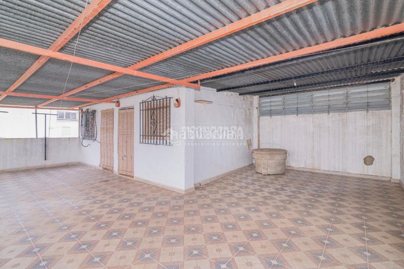 Foto 6d6b17da-1837-416b-a38f-efbd5ac926b1. Casa aparellada amb aparcament a Rute