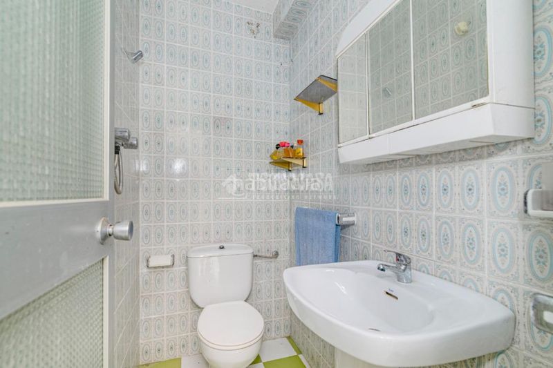 Foto ba958f04-5c2a-451f-8f10-cd5564abd2f1. Casa aparellada amb aparcament a Rute