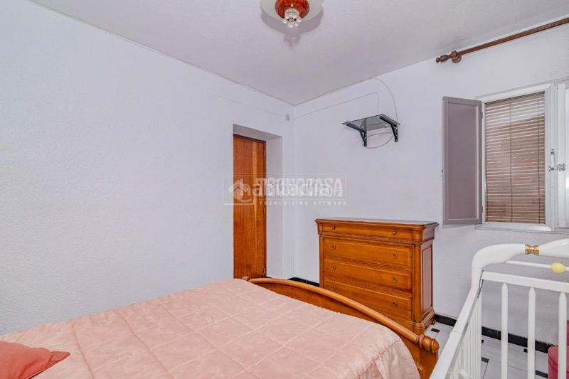 Foto c486a1a8-b2f2-4287-9518-6fb19d413610. Casa aparellada amb aparcament a Rute