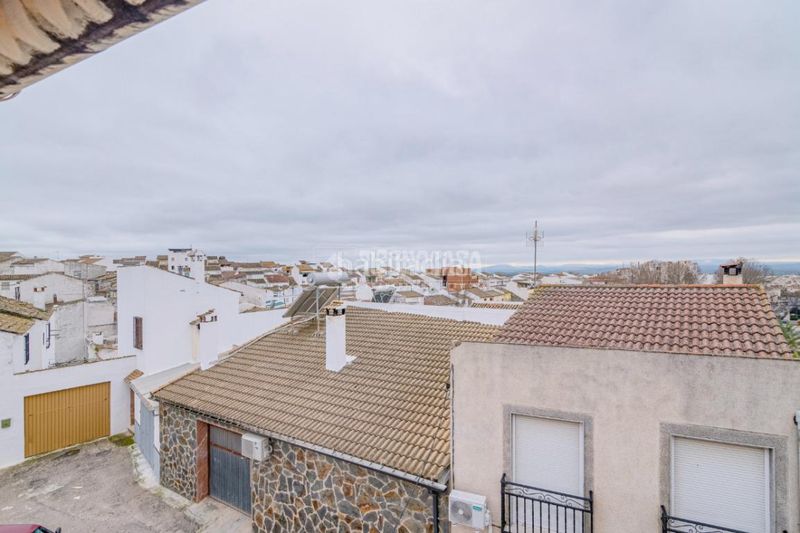 Foto ca543821-b9ea-4273-80c3-4ce6dc67db59. Casa aparellada amb aparcament a Rute