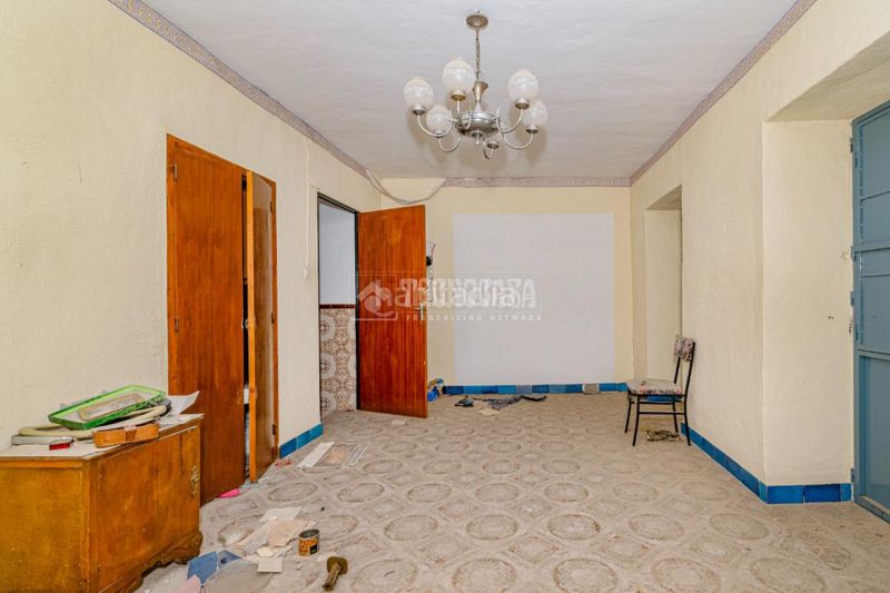 Foto 9a8a9a06-f53a-4348-82bf-673d1657184e. Casa aparellada a Las Tinajerías - Juderías Lucena
