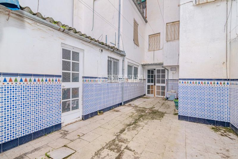 Foto fe0ceb52-36b6-40d3-9f28-1208f3136ede. Casa aparellada a Las Tinajerías - Juderías Lucena