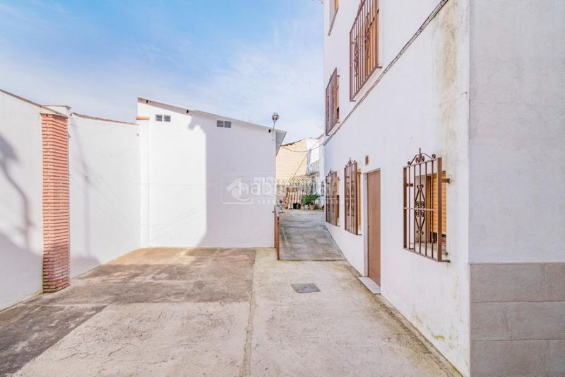 Foto 206b6ea0-cbe8-4c02-88e5-bcf959b2bc0e. Pis amb calefacció a Las Tinajerías - Juderías Lucena