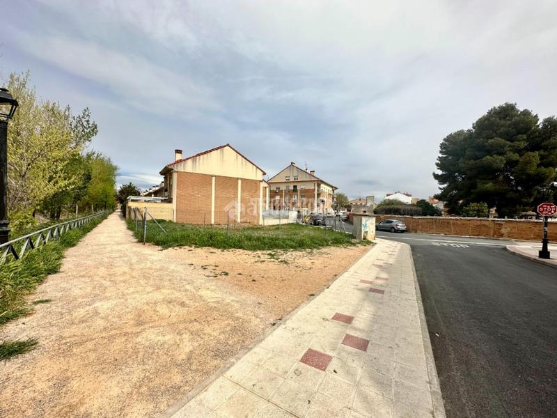 Foto 25276852-6409-4df7-8f6d-ebcc9c3e9fb1. Terreno residenziale in Alovera