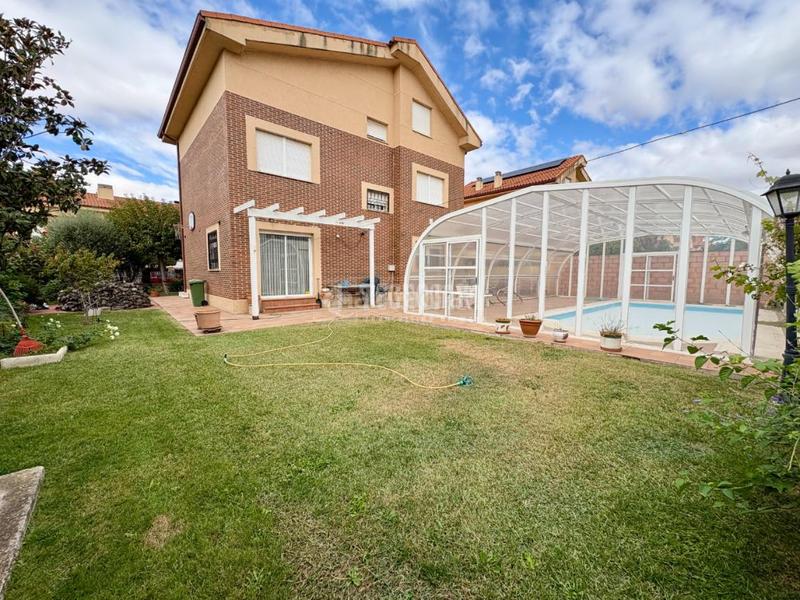 Foto 3ba72d9a-78e4-4564-8e03-b643ed16e1a3. Doppelhaus mit heizung parking pool in Alovera