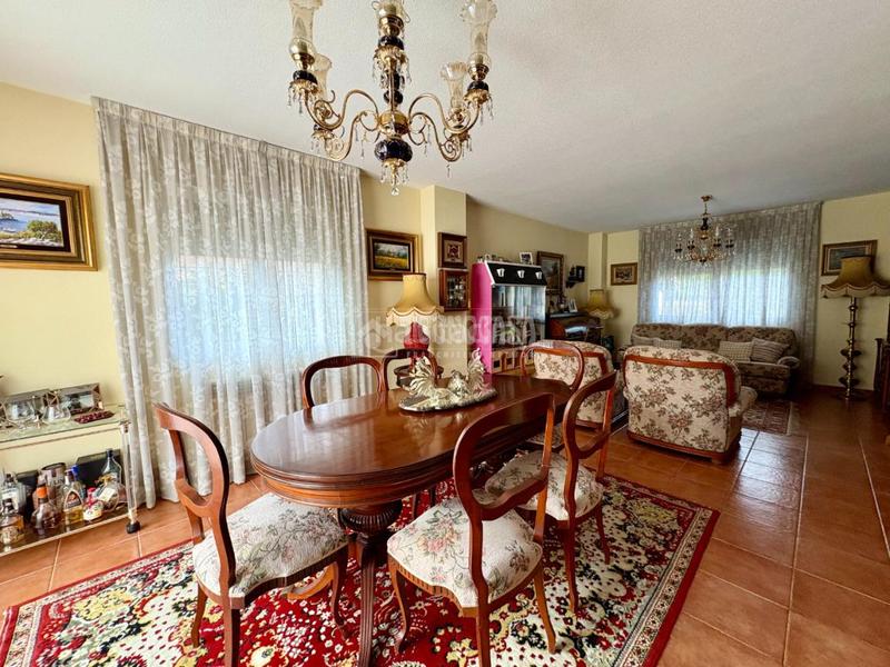 Foto 7672b91d-8bce-4a8a-8f22-f68c6e7b9f18. Doppelhaus mit heizung parking pool in Alovera