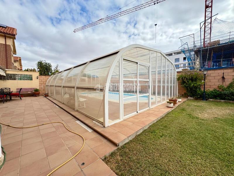 Foto 7730e27b-7189-418e-a4dd-8b7852b10968. Doppelhaus mit heizung parking pool in Alovera