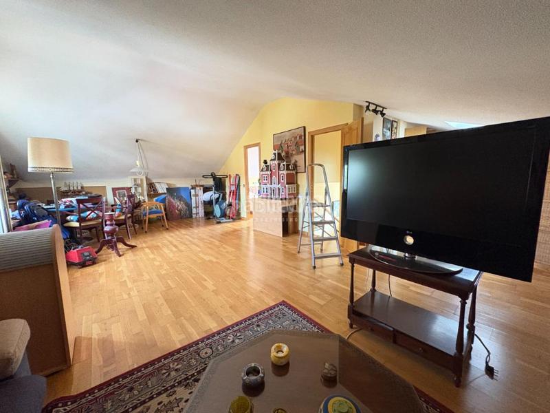 Foto 8806d4aa-81a7-4c3c-a0f8-f79a0cf348c1. Doppelhaus mit heizung parking pool in Alovera