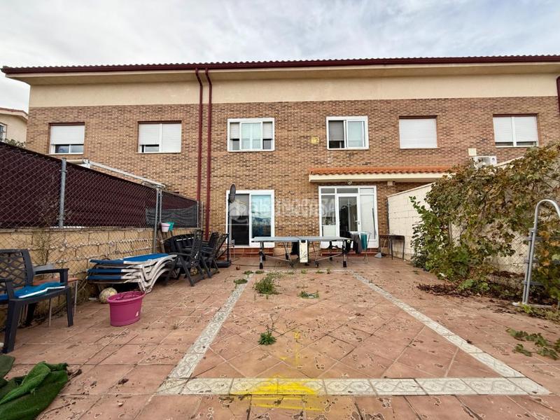 Foto 47c71a9a-7bd4-4541-938a-25ba960566de. Pis amb calefacció a Alovera