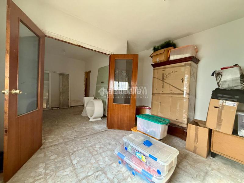 Foto 5b5446a0-f61c-4f54-80ff-96839799f19f. Haus mit parking in Alovera