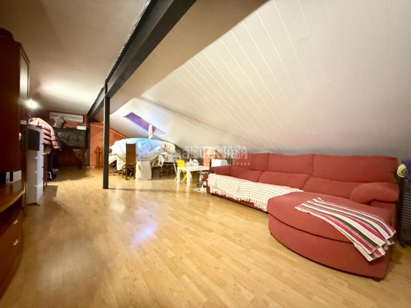 Foto 0c696dd7-3977-4bd8-ac19-c6c2645ab600. Pis amb calefacció a Alovera