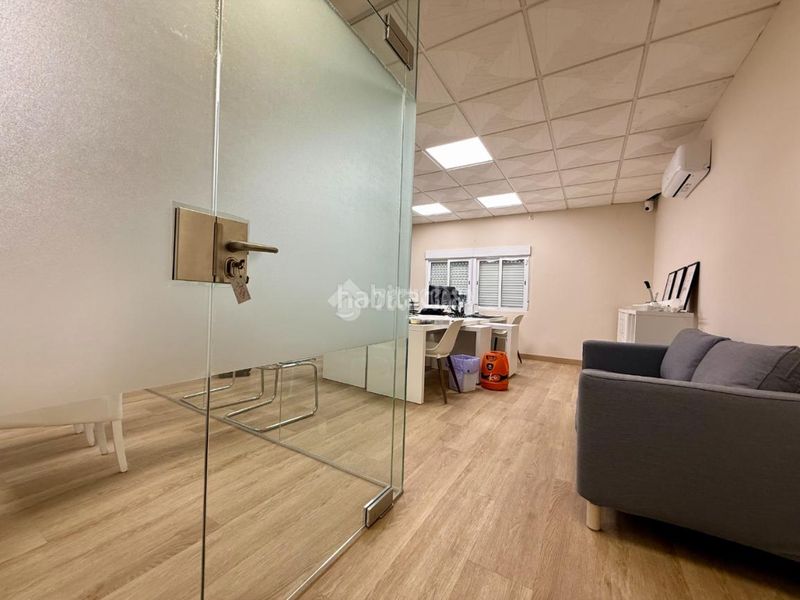 Foto 52bd4b4a-2fae-4cf3-83a2-1d13672295ae. Local comercial a Quer