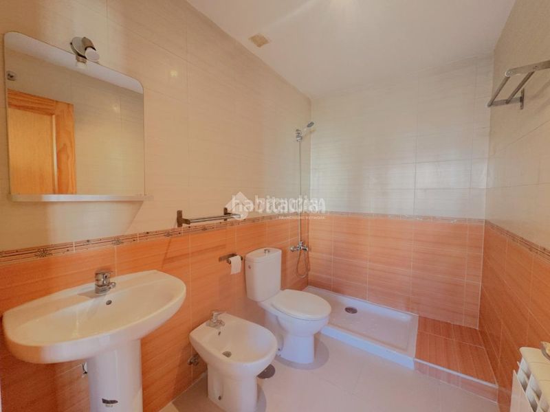 Foto ba6e75e6-1cf5-47ed-a824-1db31694526c. Piso  en venta en Alovera