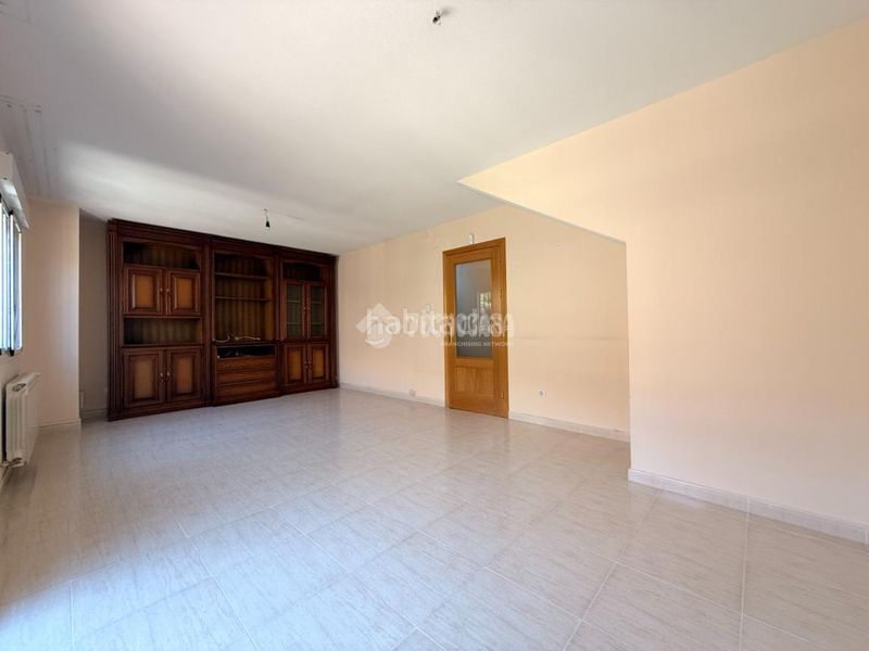Foto 5b9f85c8-b034-4a9a-bc53-28e2f9115888. Casa pareada casa en venta en Alovera