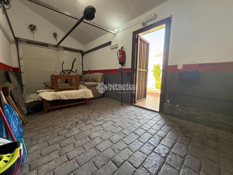 Foto 776bdbd0-6746-4575-aedb-135b7bb763ac. Casa pareada casa en venta en Alovera