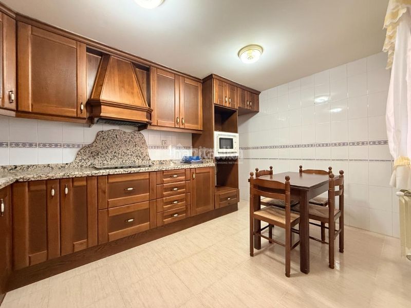 Foto 8299fd44-6384-4889-a174-e735800fe256. Casa pareada casa en venta en Alovera