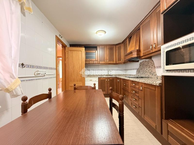 Foto f31bd268-893d-452a-9d6e-1f4c95f0505f. Casa pareada casa en venta en Alovera