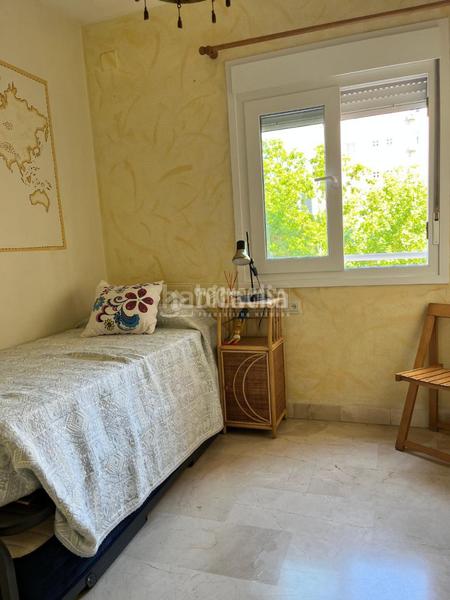 Foto 5f9190a3-2704-4a1c-b40a-3b7f81966181. Piso  en venta en colores - entreparques Sevilla