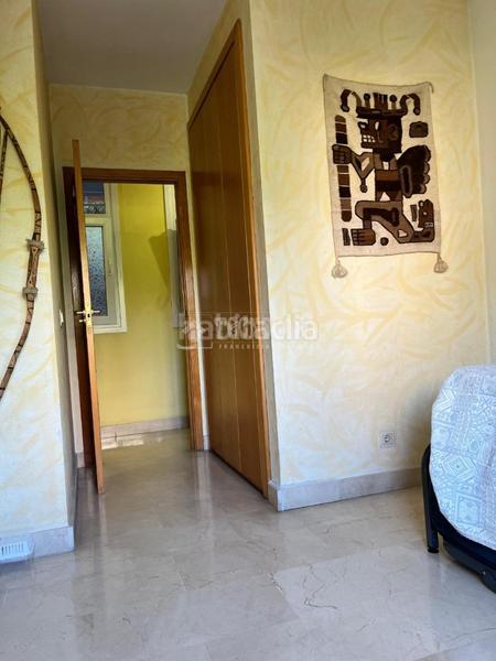 Foto c8c9212a-42bb-4474-8506-ae1237cc37ce. Piso  en venta en colores - entreparques Sevilla