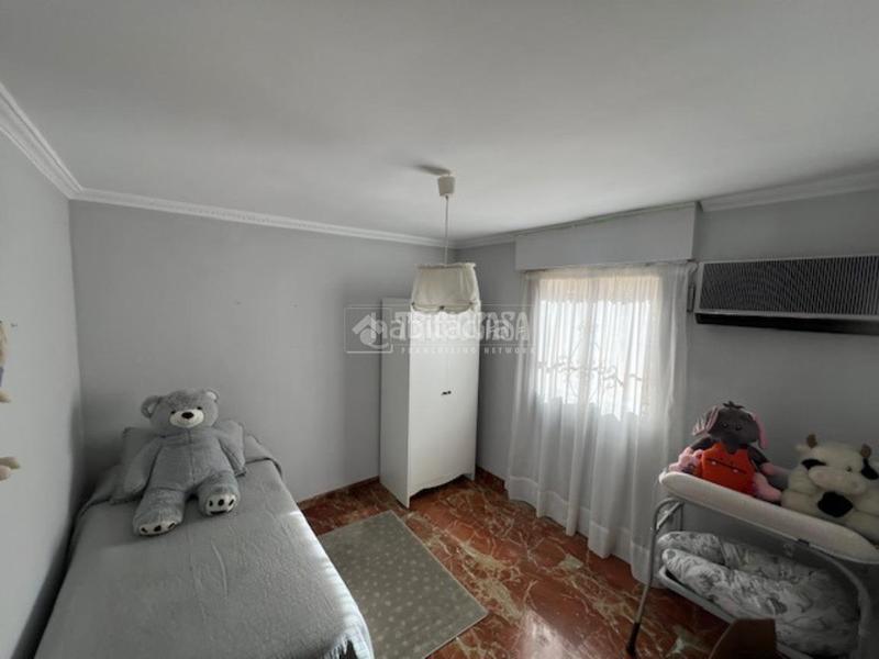 Foto 2ad02024-22e2-487a-9778-847686e6ddcd. Casa pareada casa en venta en Urbadiez - Entrepuentes Sevilla