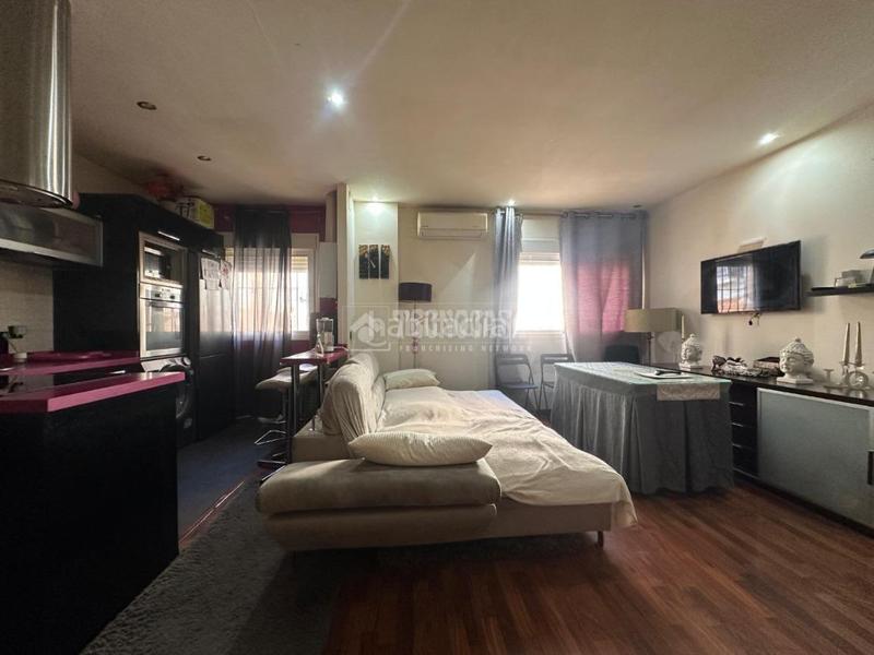 Foto 1b05abdf-0b21-4c83-9259-ab38c8c23819. Piso  en venta en colores - entreparques Sevilla