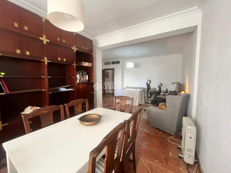 Foto d6a033b9-3723-4daa-b390-70fa58d84a94. Piso  en venta en Arenal - Museo Sevilla