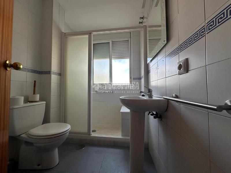 Foto 821b10db-db51-4d74-b24f-097fc24e15e8. Pis amb aparcament a colores - entreparques Sevilla