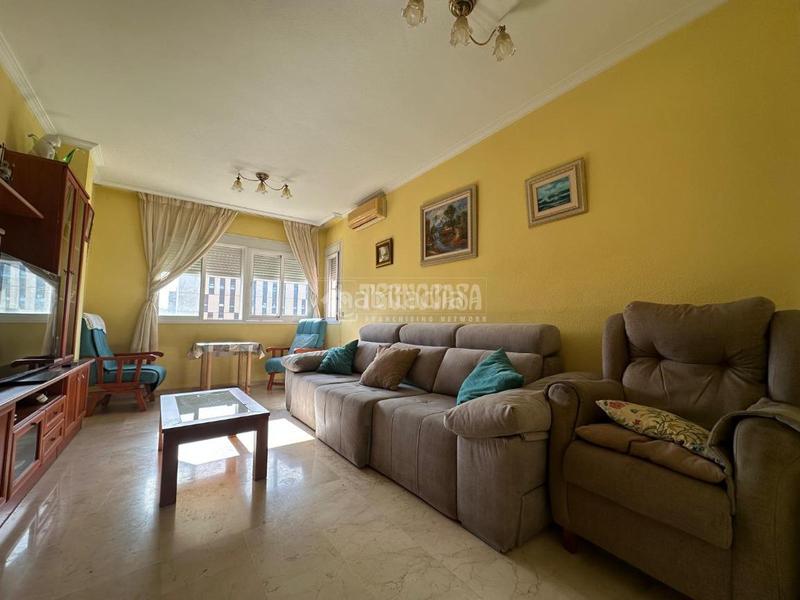 Foto befef437-678f-40f5-9228-2ddbe9ea21e2. Pis amb aparcament a colores - entreparques Sevilla