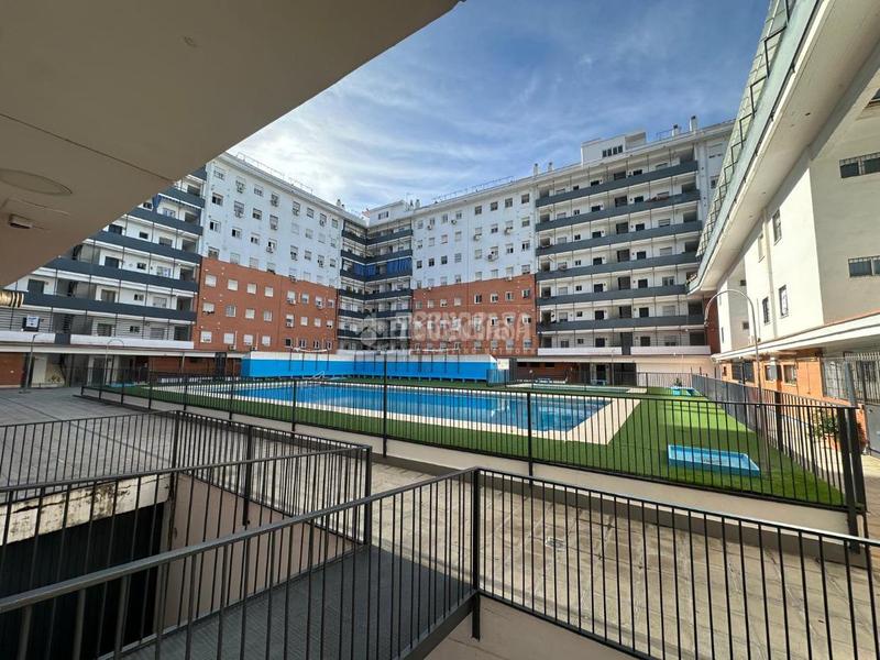 Foto c7b3103e-c6aa-4621-ae12-86207666012a. Pis amb aparcament a colores - entreparques Sevilla