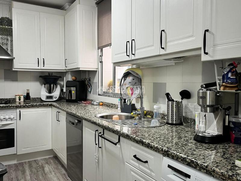 Foto 12fd005f-6623-48e0-b094-0ba12240e443. Pis amb calefacció a colores - entreparques Sevilla