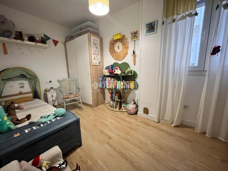 Foto 63ce6636-b591-45a3-94f3-5cf14ce107b5. Piso  en venta en colores - entreparques Sevilla