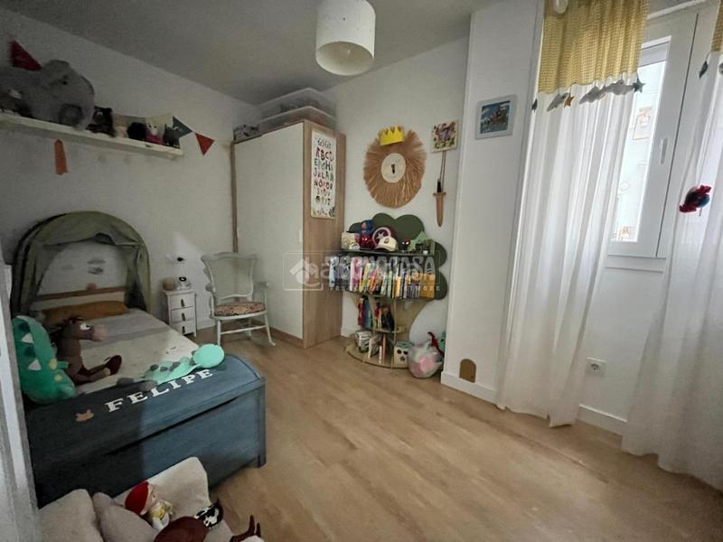 Foto 7c2a0ced-0e9d-4075-8c5d-7cd899dbd985. Piso  en venta en colores - entreparques Sevilla