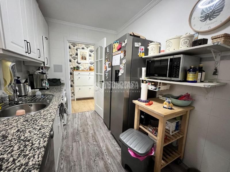 Foto dc9ec17b-9950-4d44-8884-0e803fc30fe2. Piso  en venta en colores - entreparques Sevilla