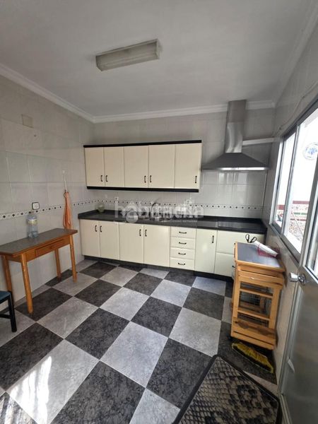 Foto aa71f5df-e7b4-4699-9222-1029a613e815. Casa a Montilla