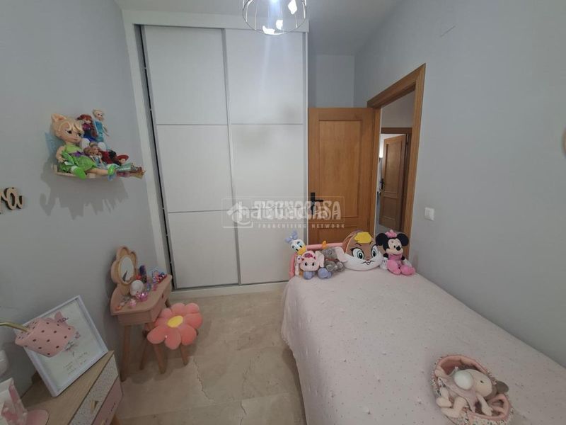 Foto a9fb249d-ff60-473c-8e02-ed23a83a02bd. Pis a Montilla