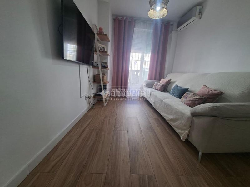 Foto f2f741a7-0133-43a8-b082-d0715abe49c1. Pis a Montilla